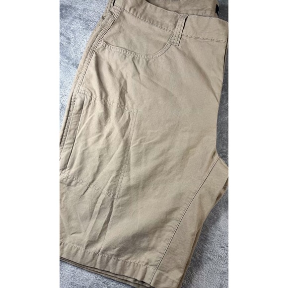 Eddie Bauer Travex‎ Shorts Men's 40 Tan - Picture 1 of 11